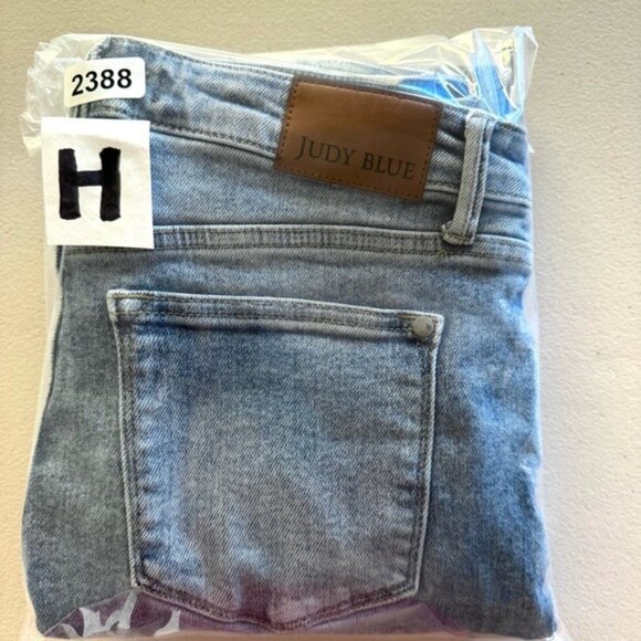 Judy Blue High Rise Medium Wash Retro Wide fit Jeans 29 - Picture 8 of 8